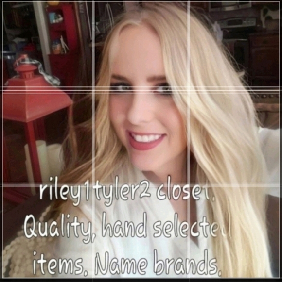 Adrianna Papell Taupe  Moroccan Tile Print Surplice Top Smocked Cuffs Chic sz S - Picture 10 of 10